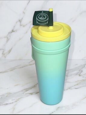 Starbucks LEAKPROOF Gradient Teal  Aqua Yellow Lid/Straw Handle Tumbler 24 OZ